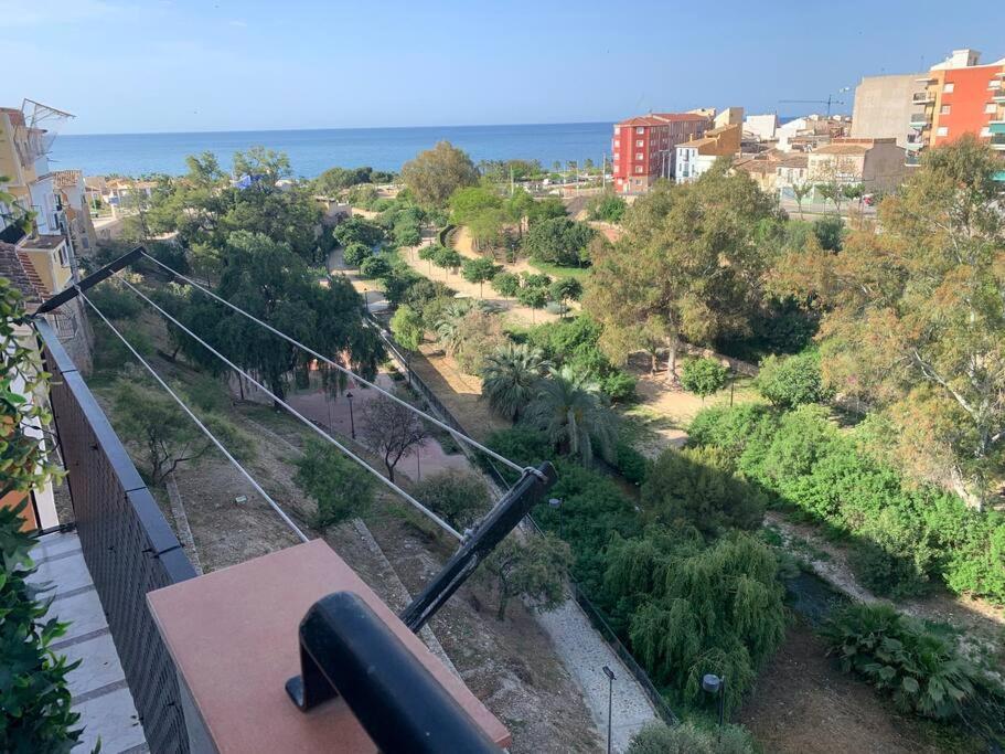 Preciosa Casa En Vilajoyosa Con Vistas Al Mar En Las Casas Colgantes Del Casco Antiguo Villajoyosa Kültér fotó